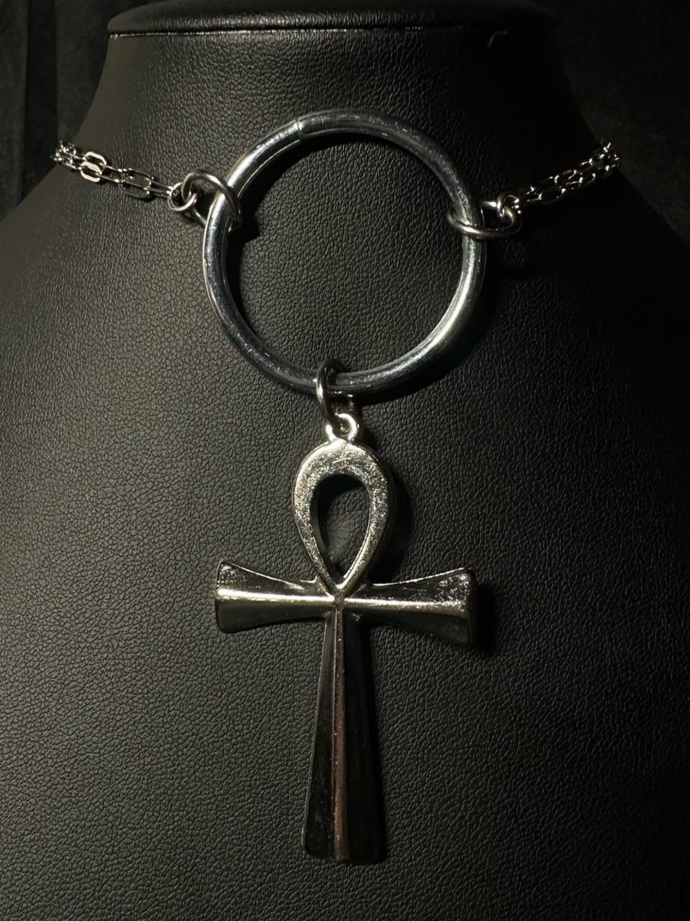 Ankh O Ring Chain Choker